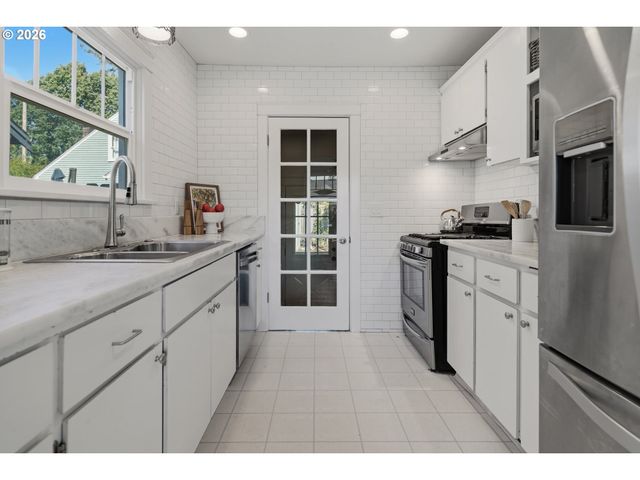 2313 GRANT St, Vancouver, WA 98660