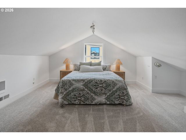 2313 GRANT St, Vancouver, WA 98660