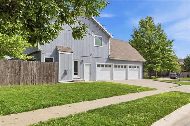 1820 N 160th Street, Basehor, KS 66007