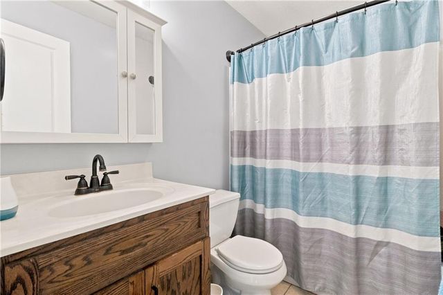 1820 N 160th Street, Basehor, KS 66007