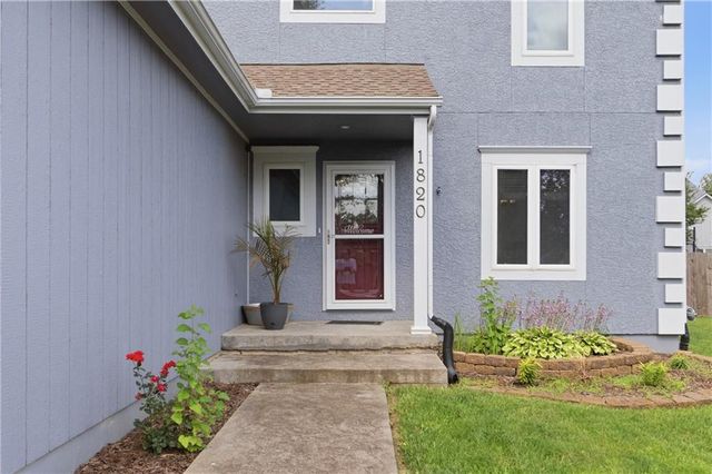 1820 N 160th Street, Basehor, KS 66007