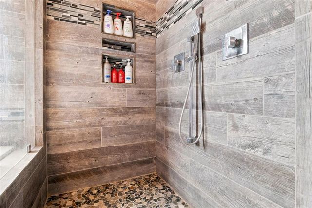 1820 N 160th Street, Basehor, KS 66007