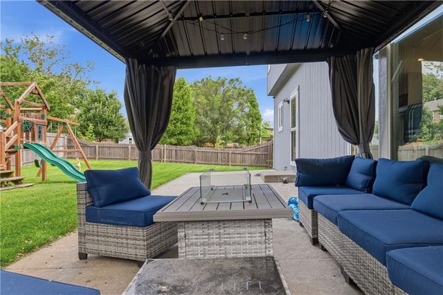 1820 N 160th Street, Basehor, KS 66007