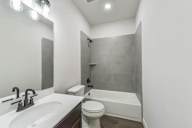 5326 Camp Creek Road, Baytown, TX 77523