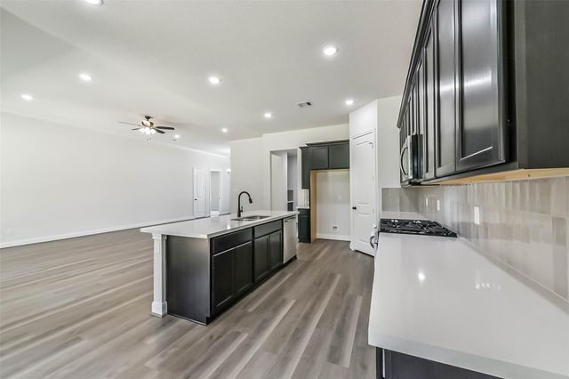 5326 Camp Creek Road, Baytown, TX 77523