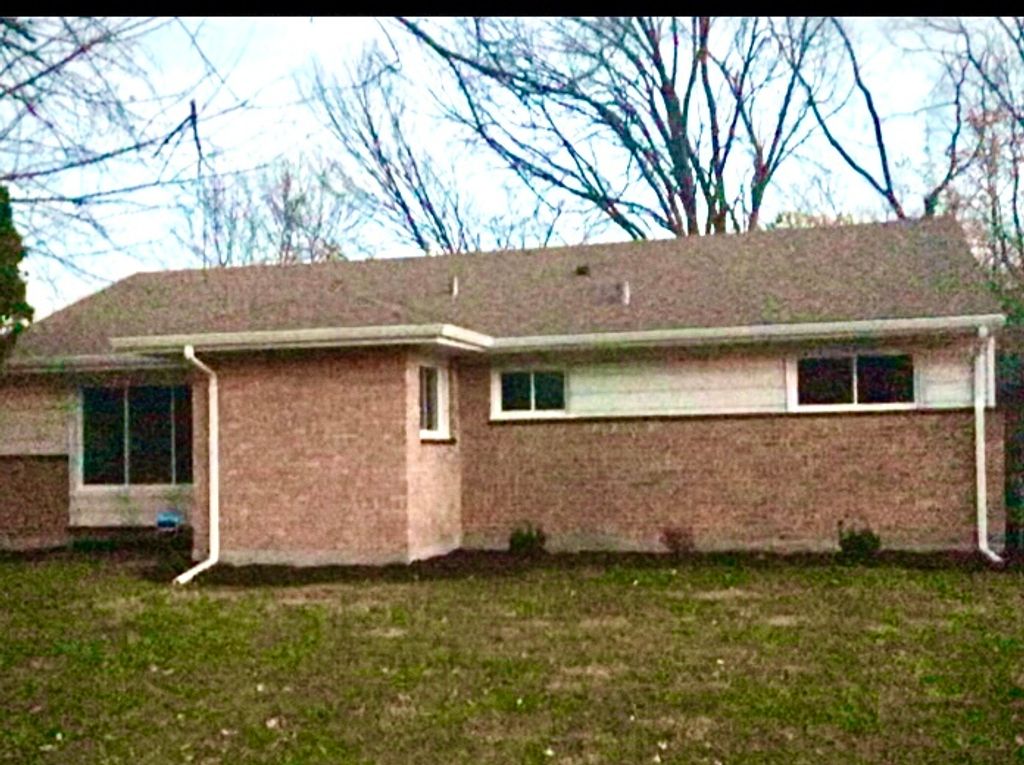 103 Shabbona Drive, Park Forest, IL 60466