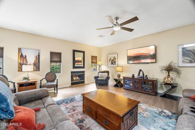 1802 E STELLA Lane, Phoenix, AZ 85016