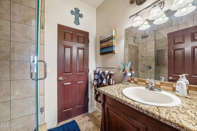 1802 E STELLA Lane, Phoenix, AZ 85016