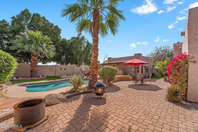1802 E STELLA Lane, Phoenix, AZ 85016