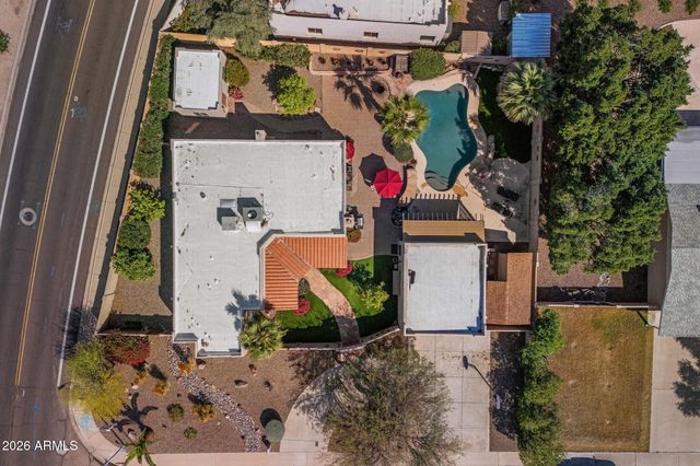 1802 E STELLA Lane, Phoenix, AZ 85016