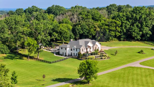 4715 Ritas Pvt Way, Franklin, TN 37064