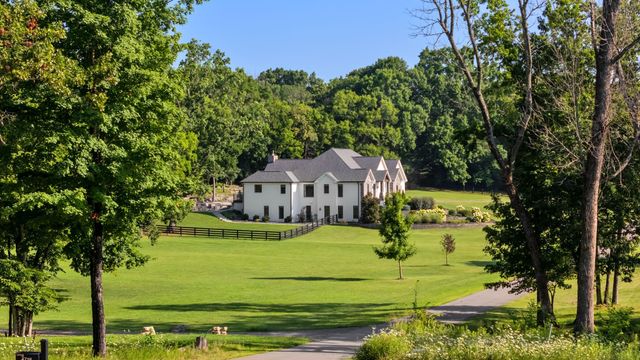 4715 Ritas Pvt Way, Franklin, TN 37064