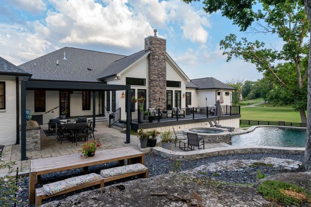 4715 Ritas Pvt Way, Franklin, TN 37064