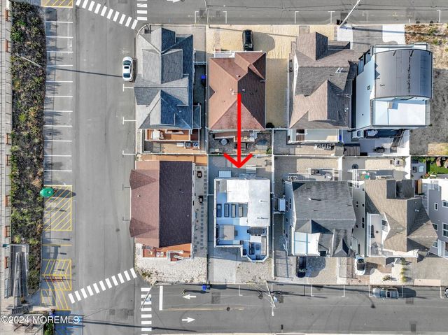 5 Fielder Avenue, Ortley Beach, NJ 08751