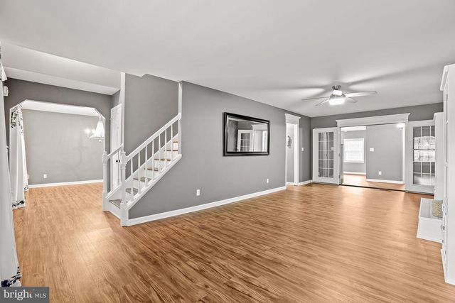 16 S POINTE LN, Fredericksburg, VA 22405