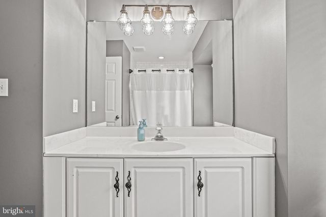 16 S POINTE LN, Fredericksburg, VA 22405