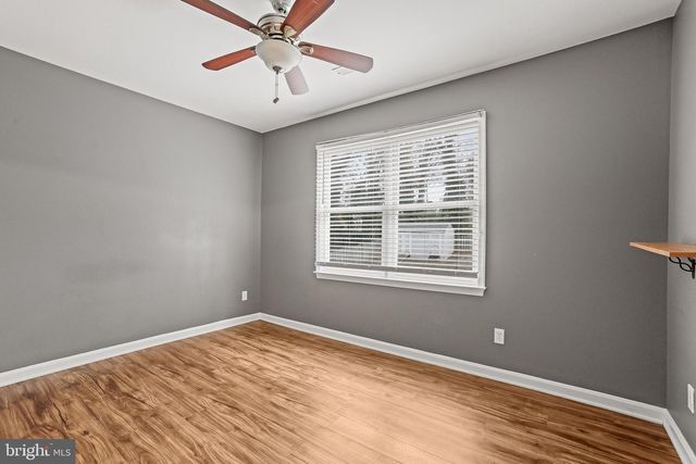 16 S POINTE LN, Fredericksburg, VA 22405