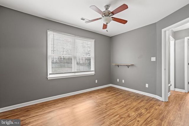 16 S POINTE LN, Fredericksburg, VA 22405