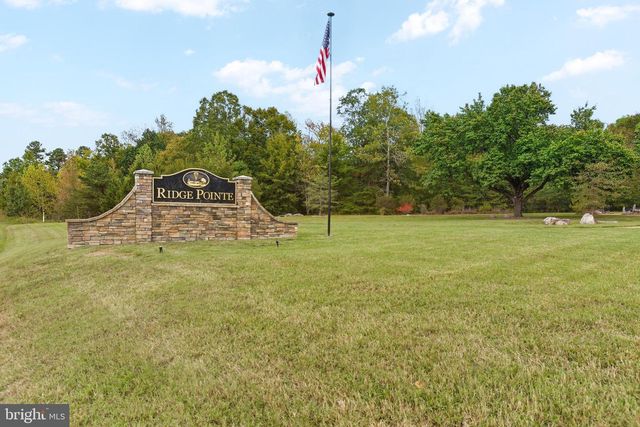 16 S POINTE LN, Fredericksburg, VA 22405