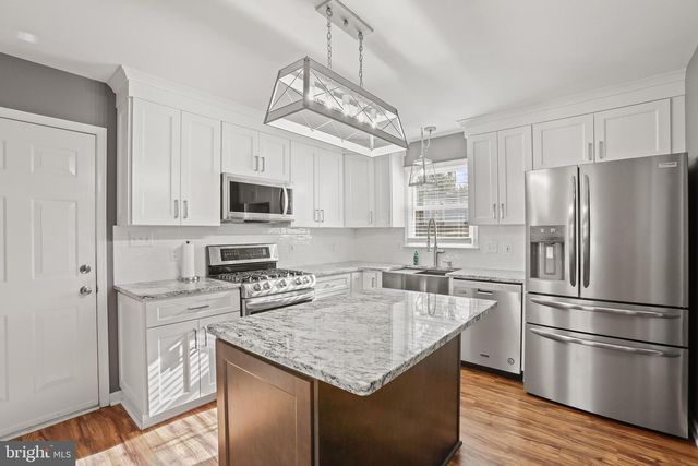 16 S POINTE LN, Fredericksburg, VA 22405