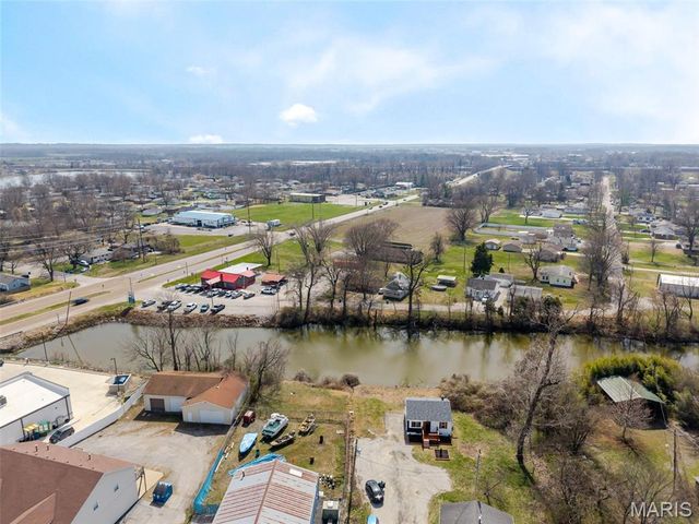 4132 Pontoon Road, Granite City, IL 62040