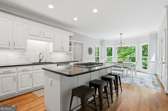 280 Flowing Spring Trail, Roswell, GA 30075