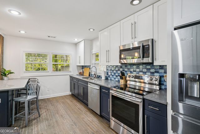 566 Woods Drive NW, Atlanta, GA 30318