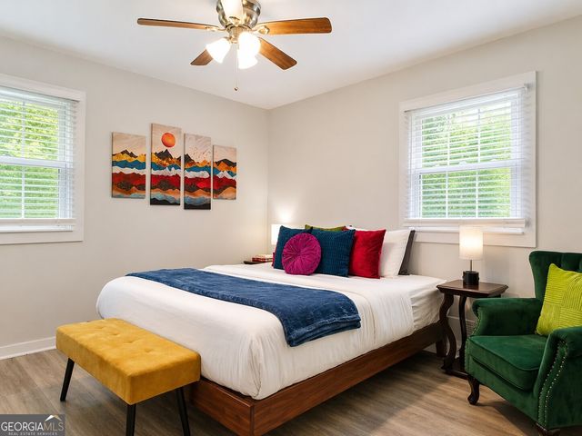 566 Woods Drive NW, Atlanta, GA 30318