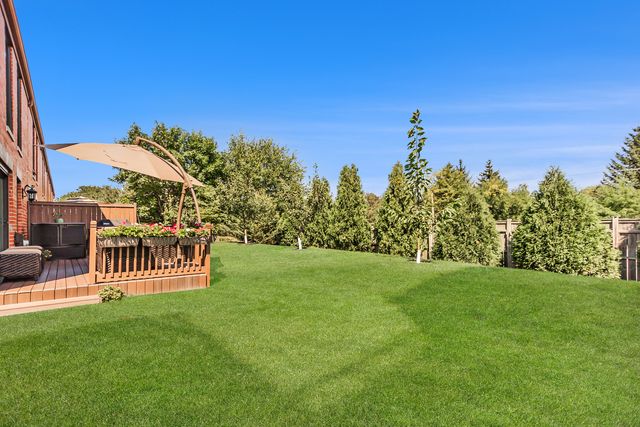 3849 Appian Way, Glenview, IL 60025