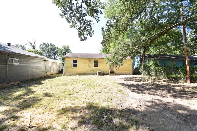 3054 Gordonia, Shreveport, LA 71107