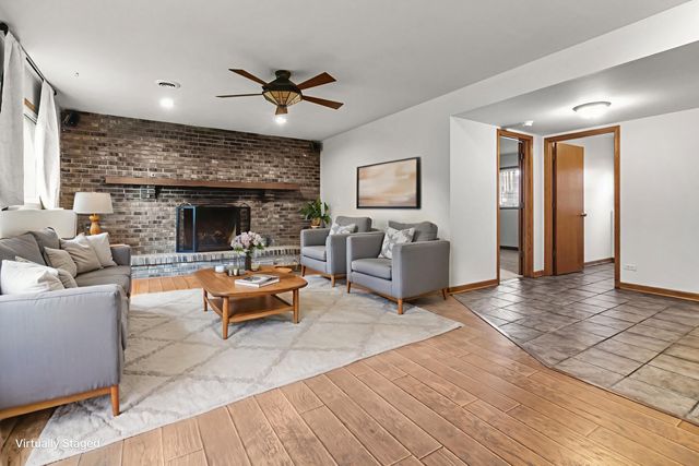 2910 Hickory Lane, Twin Lakes, WI 53181