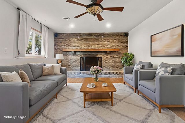 2910 Hickory Lane, Twin Lakes, WI 53181