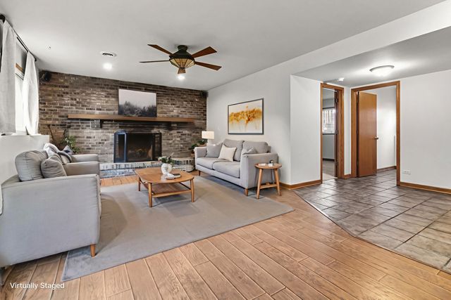 2910 Hickory Lane, Twin Lakes, WI 53181