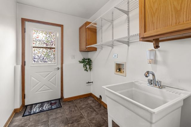 2910 Hickory Lane, Twin Lakes, WI 53181