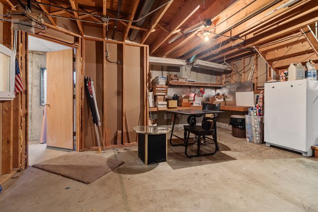 2910 Hickory Lane, Twin Lakes, WI 53181