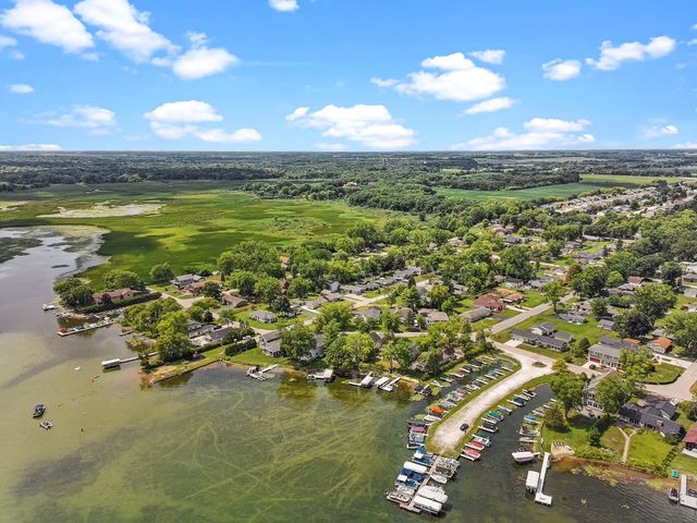 2910 Hickory Lane, Twin Lakes, WI 53181
