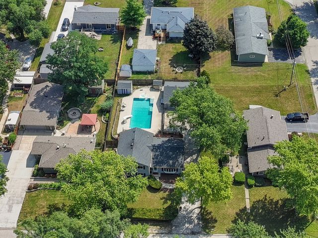 2910 Hickory Lane, Twin Lakes, WI 53181