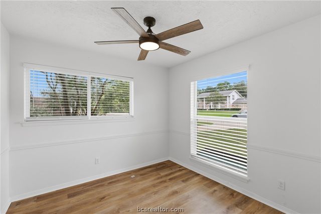 3618 Sunnybrook Lane, Bryan, TX 77802