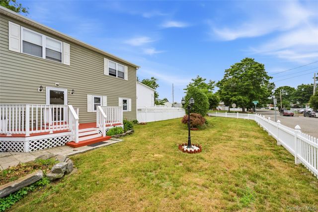 14 Nevada Road, West Babylon, NY 11704