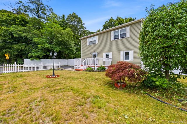 14 Nevada Road, West Babylon, NY 11704