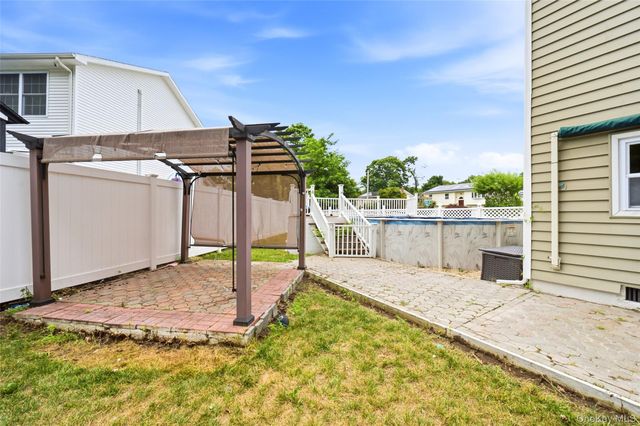 14 Nevada Road, West Babylon, NY 11704