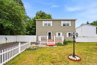 14 Nevada Road, West Babylon, NY 11704