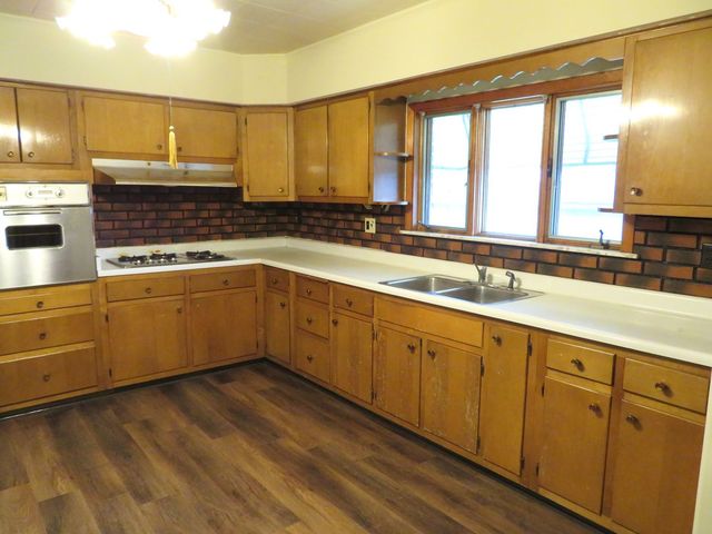 1707 Lenz Avenue, Ambridge, PA 15003