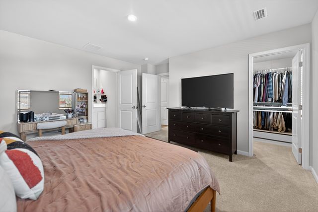 383 Thresher Street, Dekalb, IL 60115