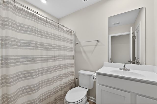 383 Thresher Street, Dekalb, IL 60115