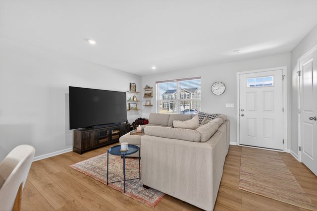 383 Thresher Street, Dekalb, IL 60115