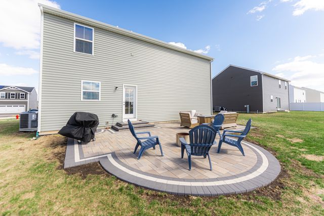 383 Thresher Street, Dekalb, IL 60115