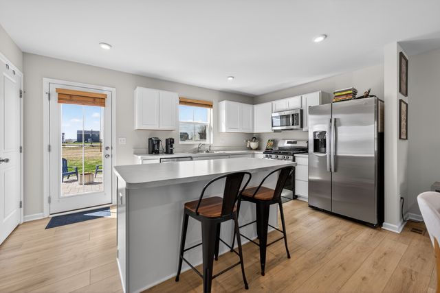 383 Thresher Street, Dekalb, IL 60115