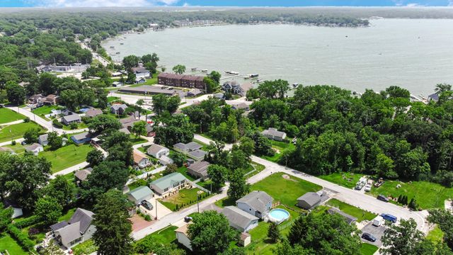 12804 Oak Street, Cedar Lake, IN 46303