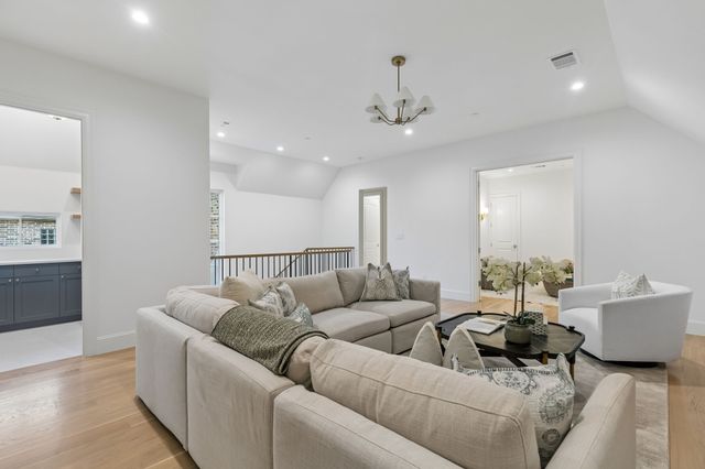 6389 Memorial Drive, Frisco, TX 75034